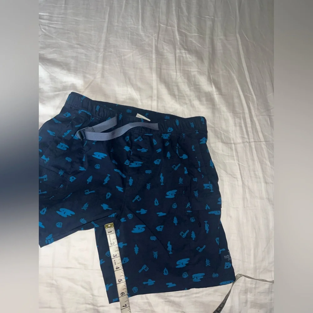 The North Face Class V Belted Shorts Blue Print Size S